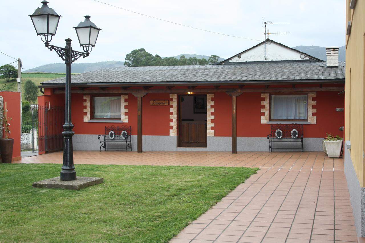 Ferienwohnung Casa Samuel Navia Exterior foto